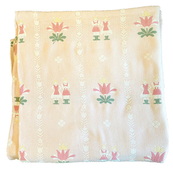 Vintage Bates Bedspread Pink Dutch Scandinavian Floral Design 84" x 90" - Picture 10 of 10